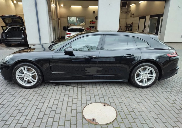 Porsche Panamera cena 396060 przebieg: 51000, rok produkcji 2019 z Piława Górna małe 596